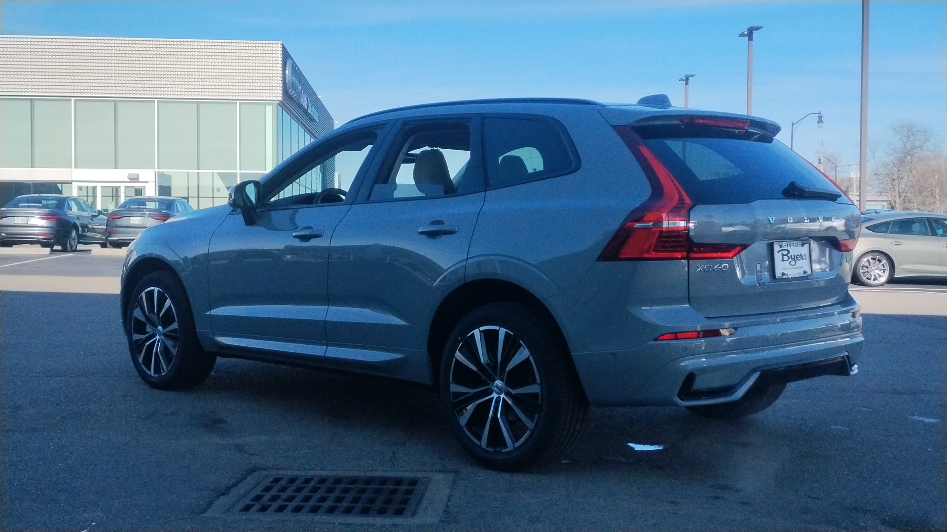 2025 Volvo XC60  4