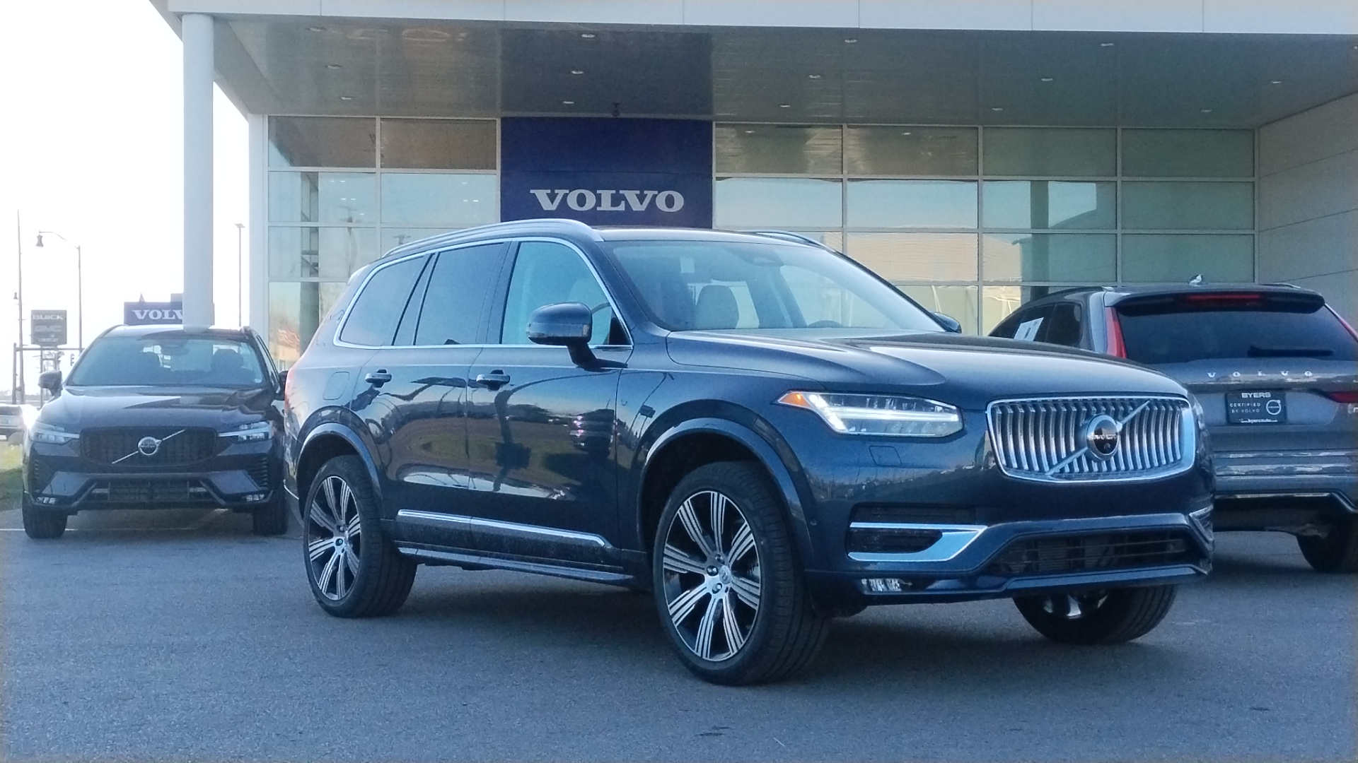 2025 Volvo XC90 B6 Plus 7-Seater 1