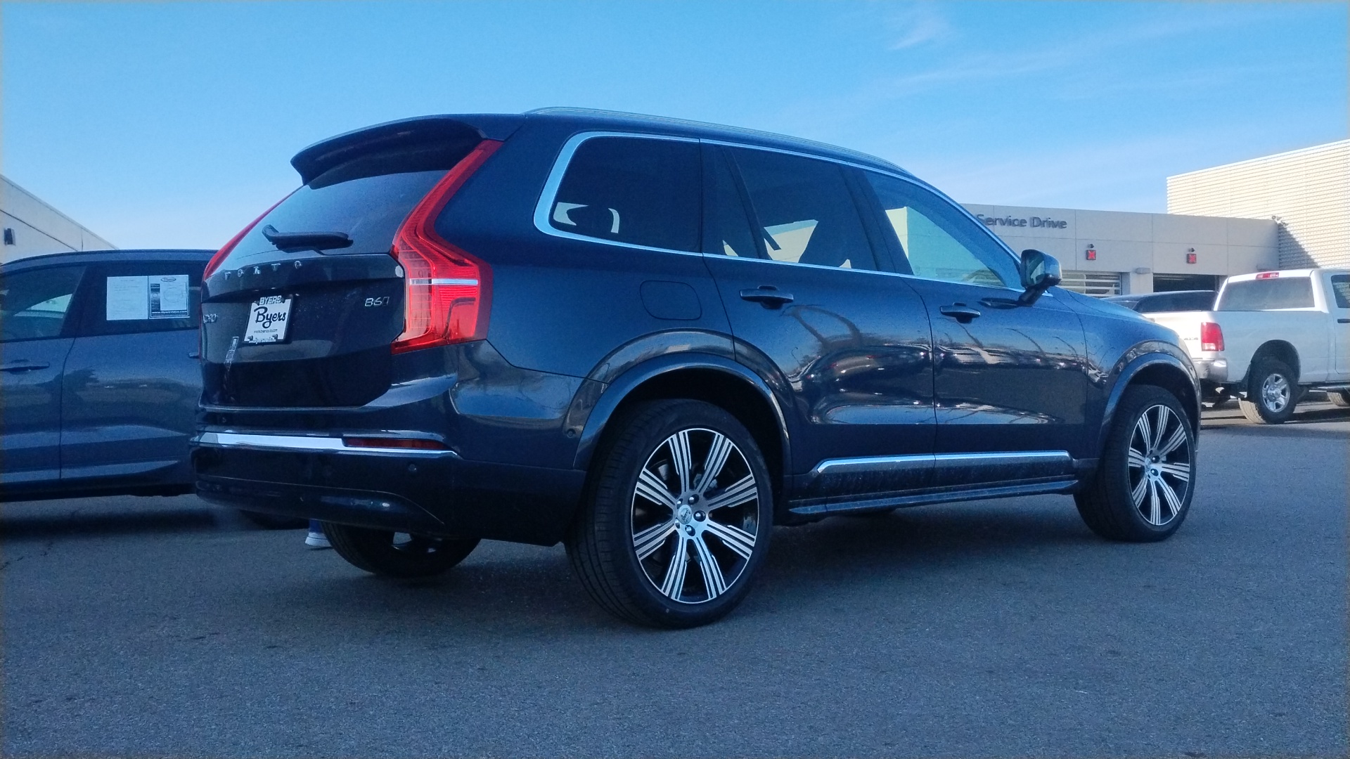 2025 Volvo XC90 B6 Plus 7-Seater 3