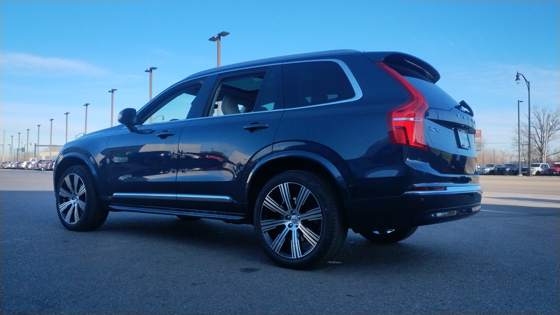 2025 Volvo XC90 B6 Plus 7-Seater 4