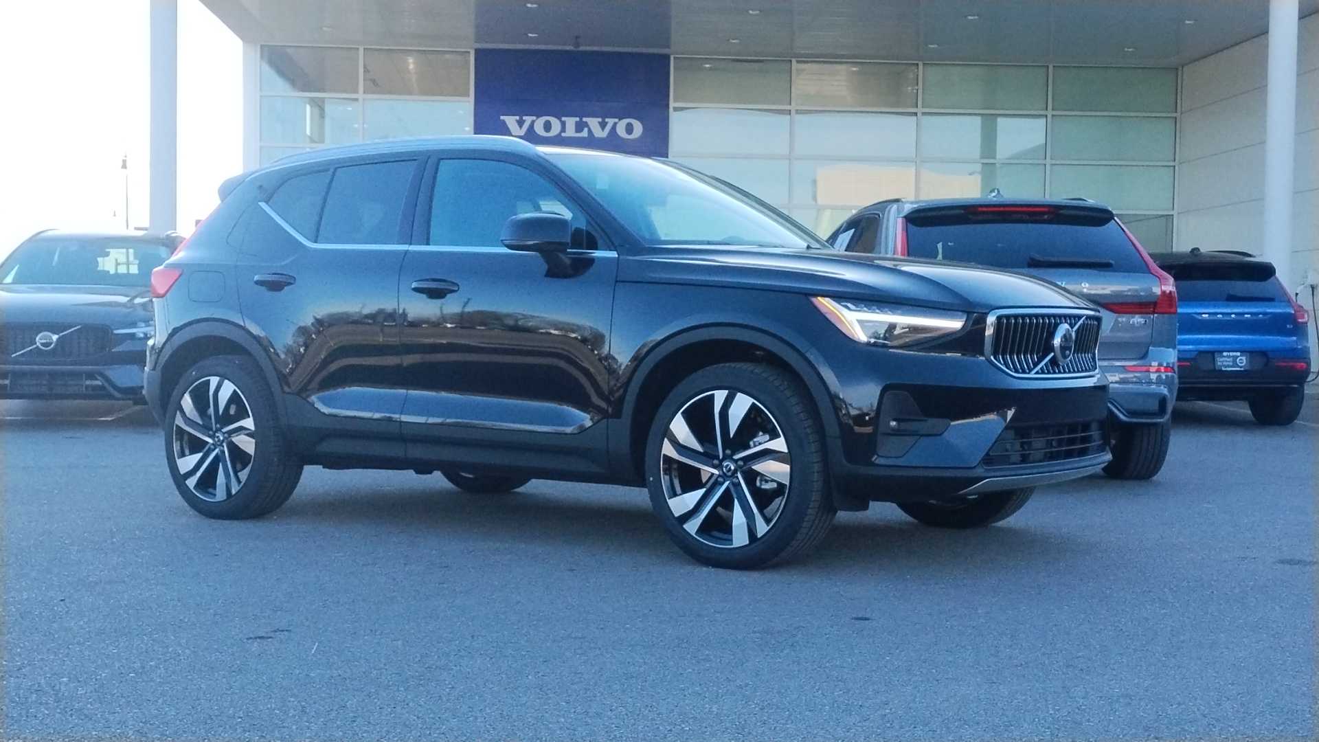 2025 Volvo XC40  1