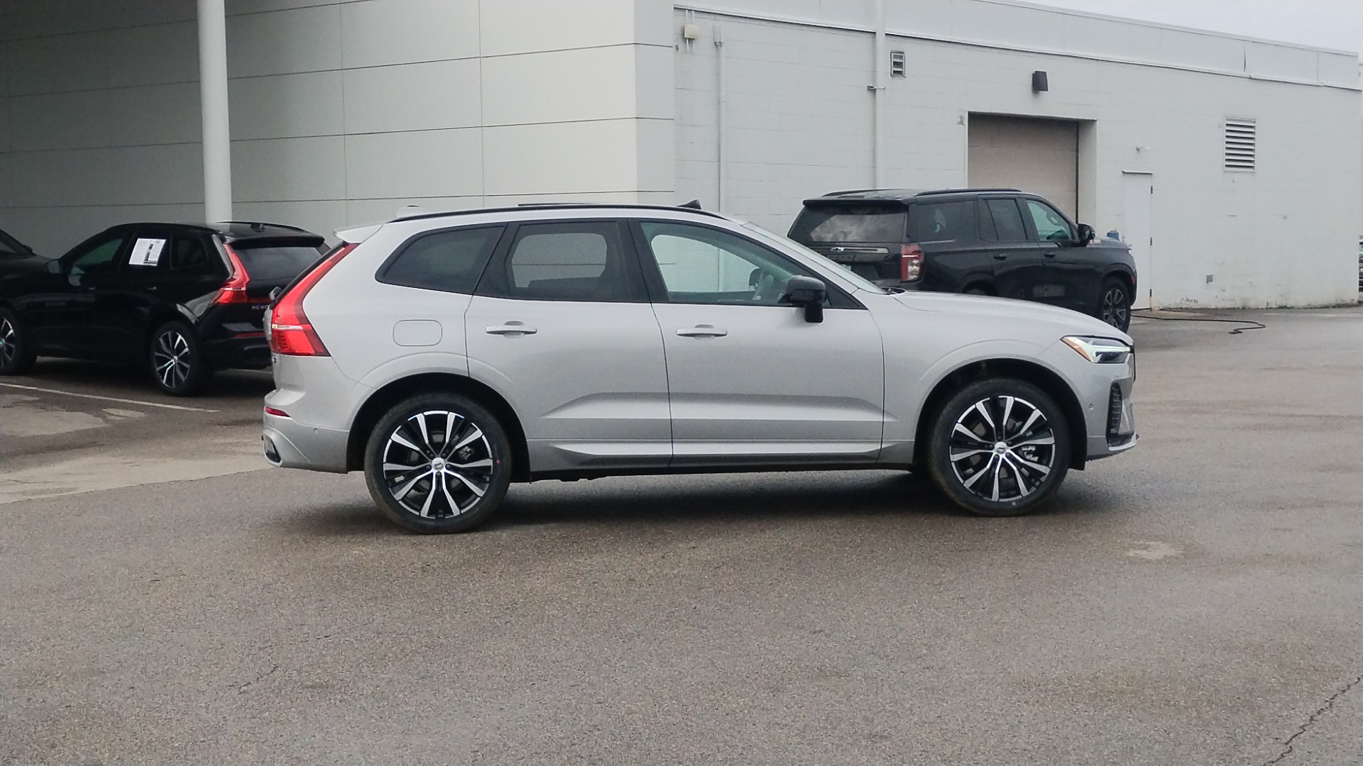 2025 Volvo XC60  2