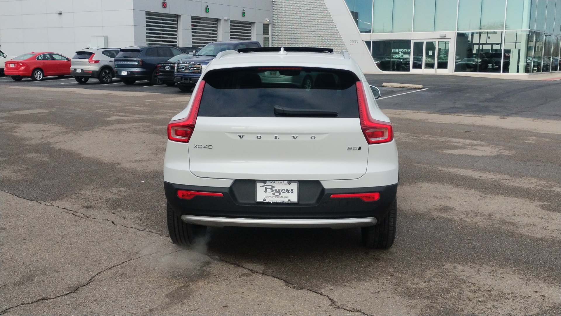 2025 Volvo XC40 B5 Core 34