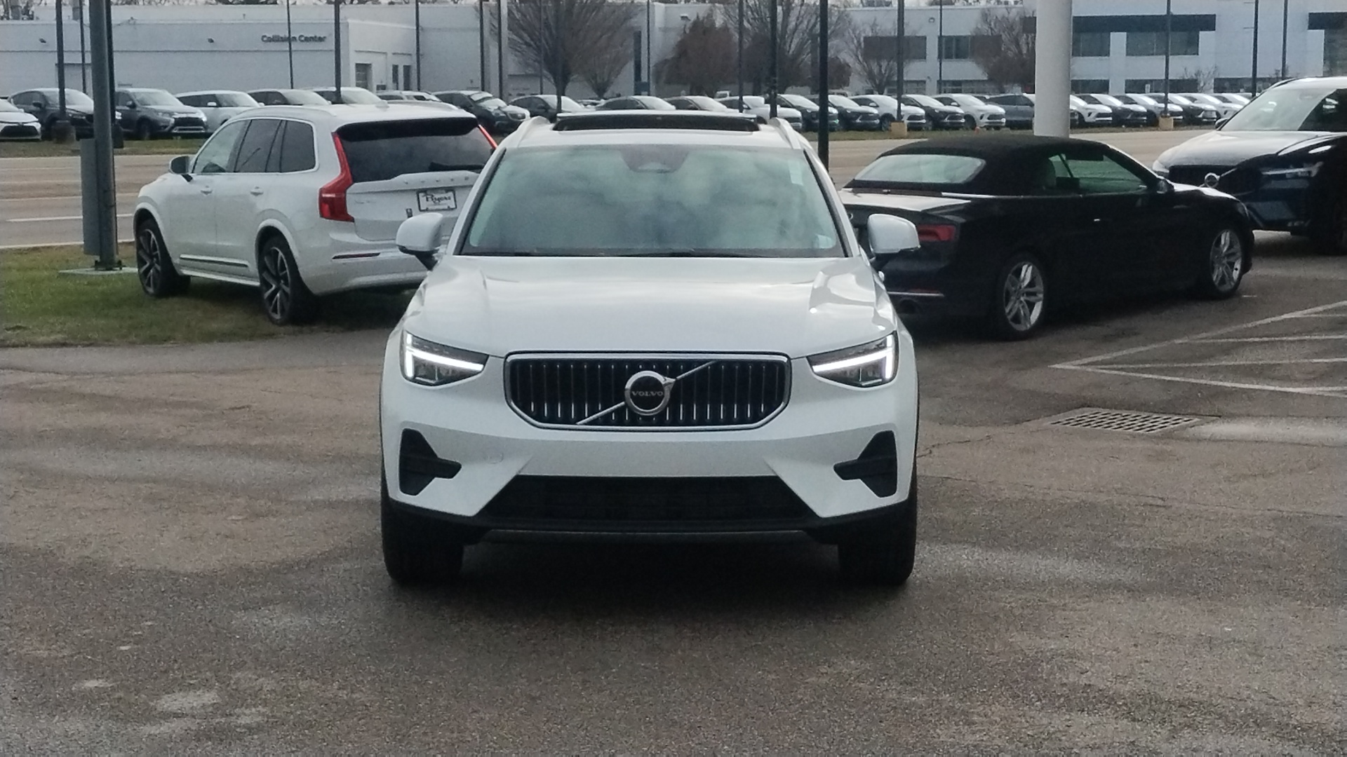 2025 Volvo XC40 B5 Core 35