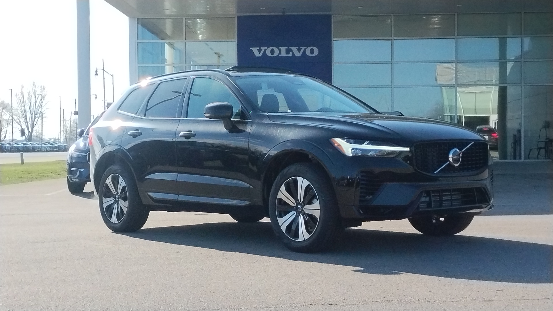 2025 Volvo XC60 Plug-In Hybrid T8 Core 1