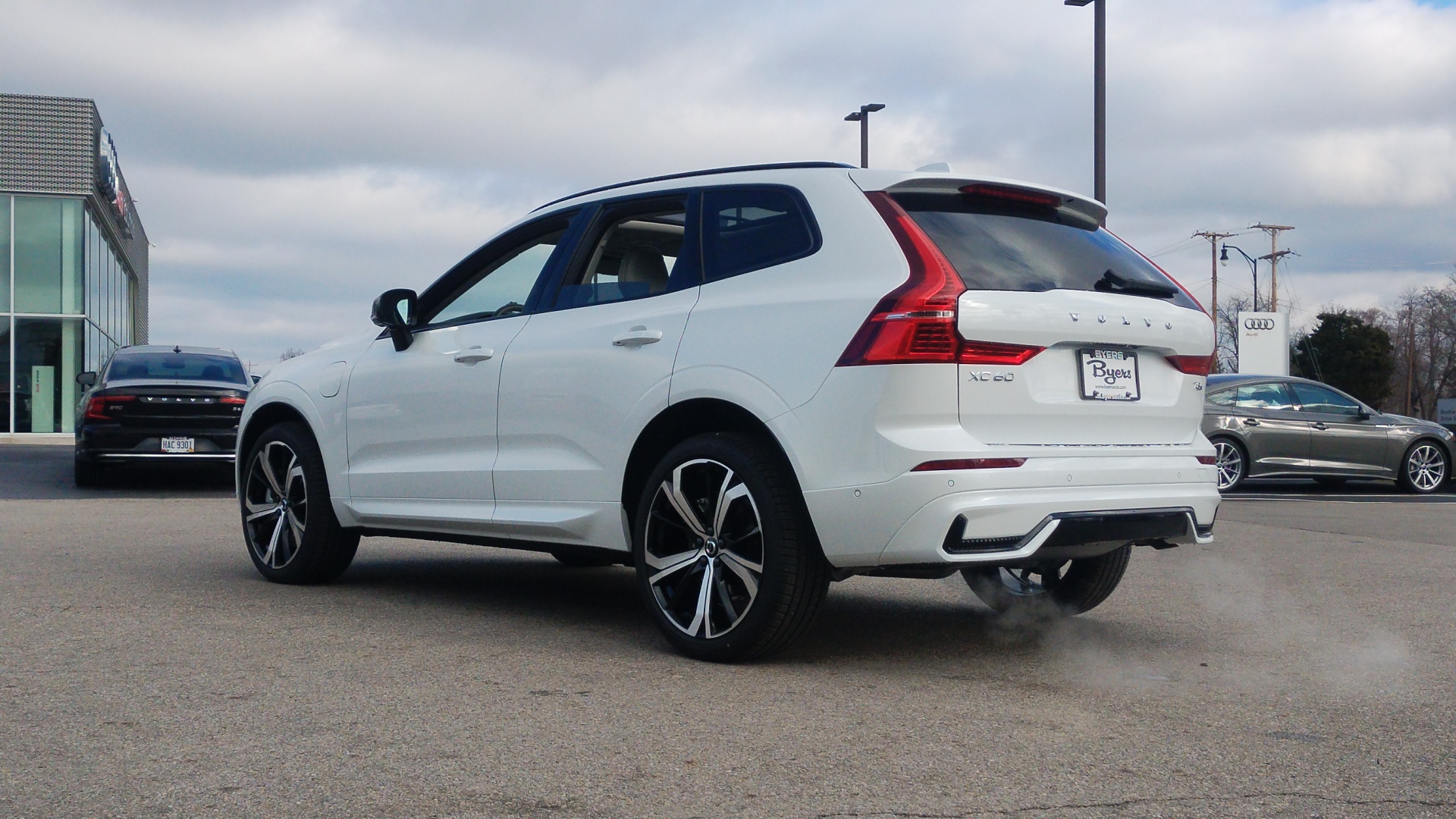 2025 Volvo XC60 Plug-In Hybrid T8 Ultra 4