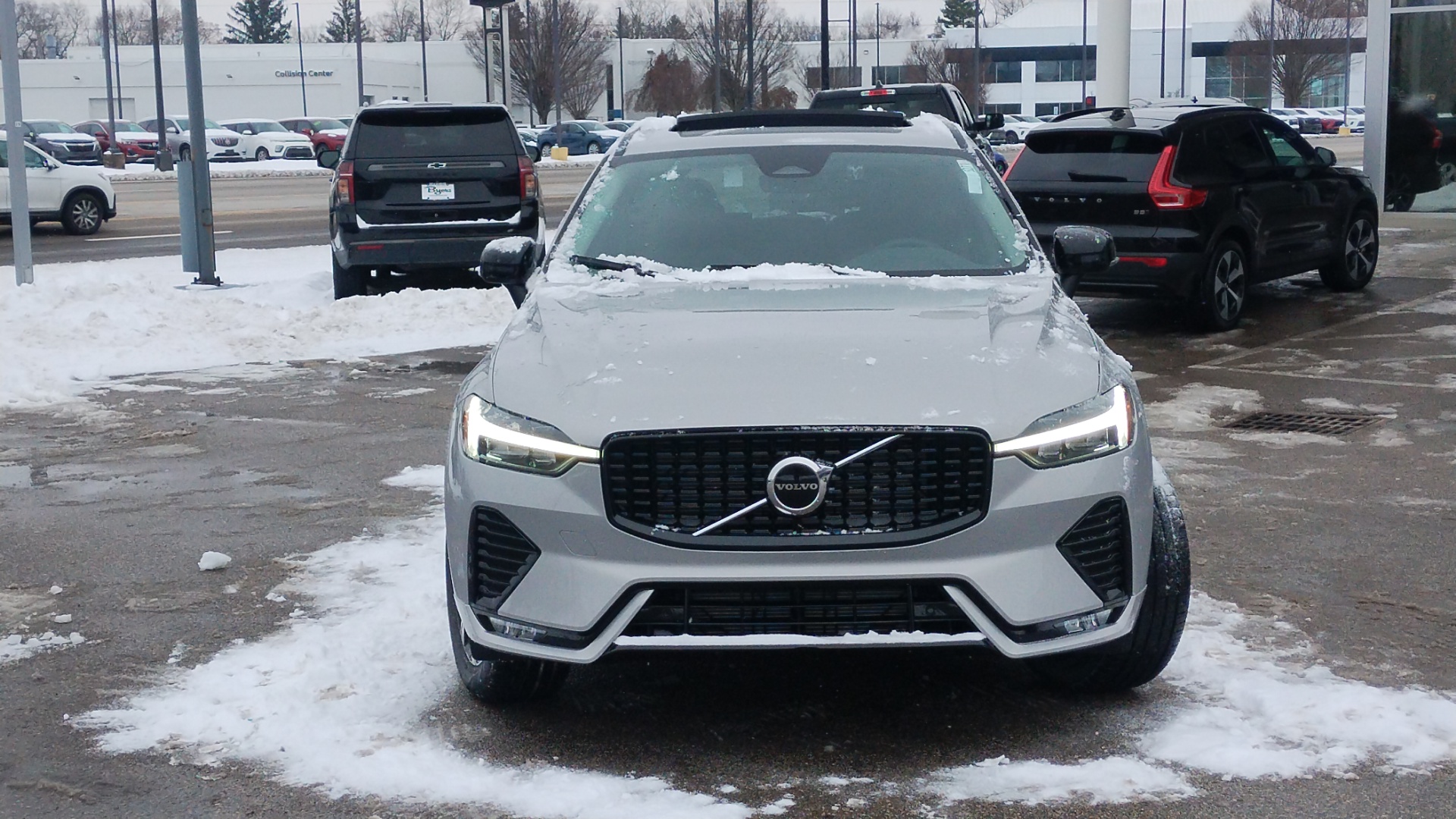 2025 Volvo XC60 B5 Core 35