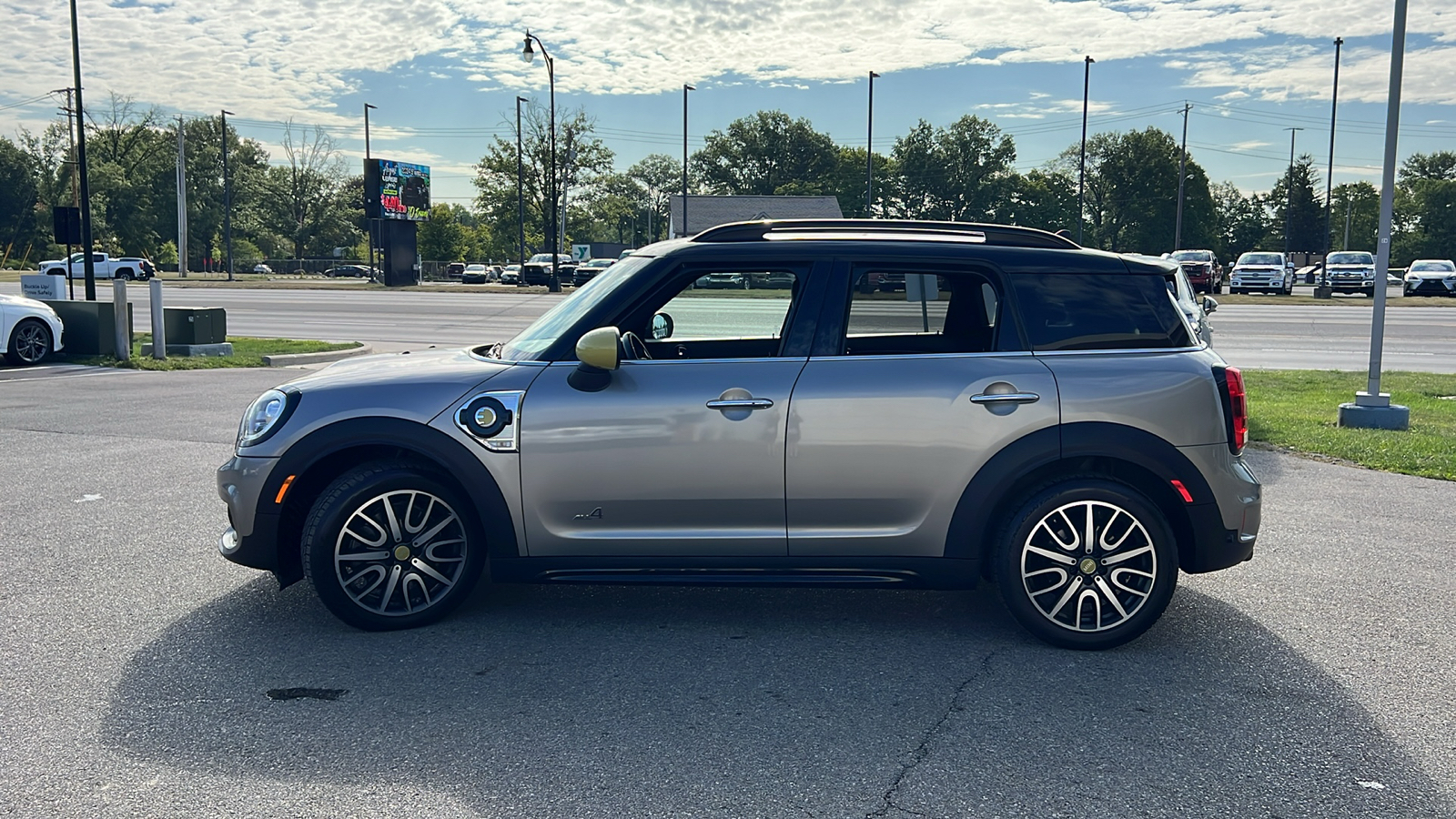 2019 MINI Cooper S E Countryman 5