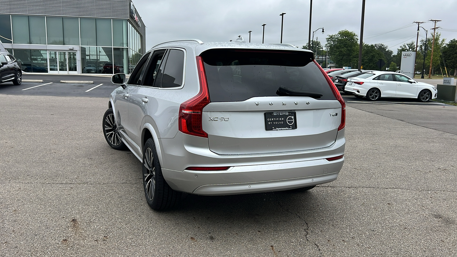 2022 Volvo XC90 T6 Momentum 4