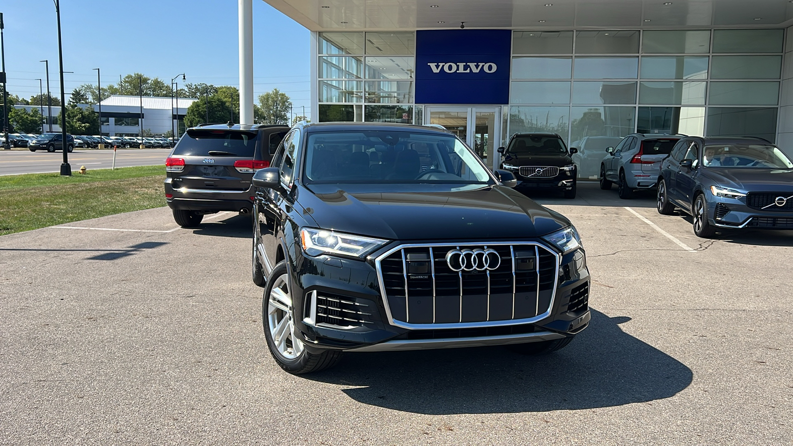 2023 Audi Q7 55 Premium Plus 1