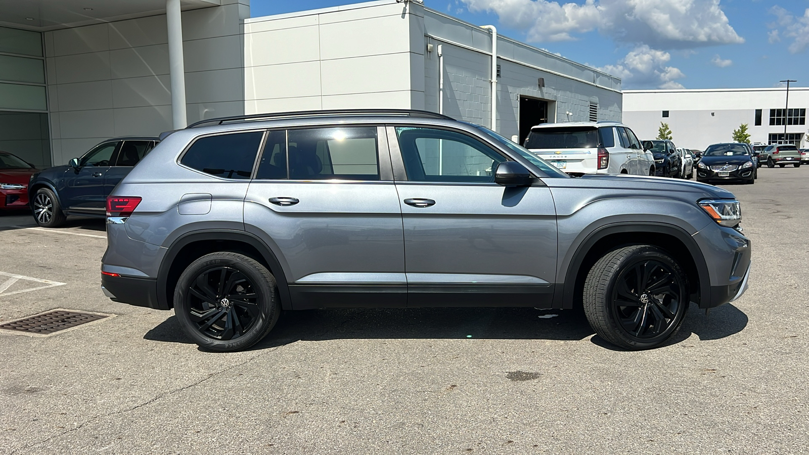 2023 Volkswagen Atlas 3.6L V6 SE w/Technology 2