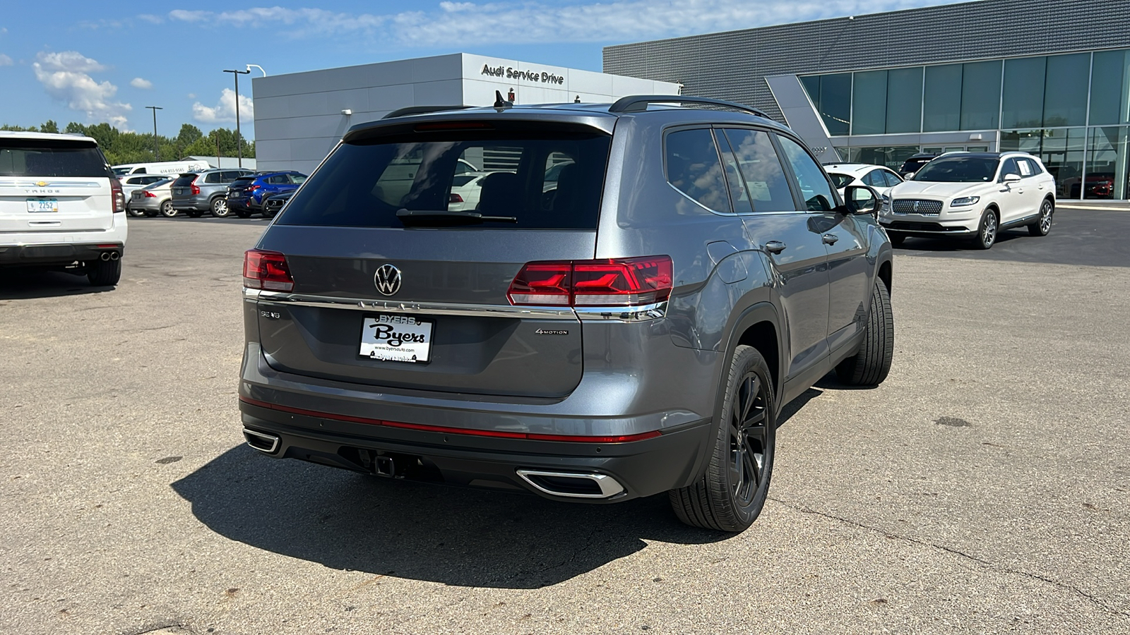 2023 Volkswagen Atlas 3.6L V6 SE w/Technology 3