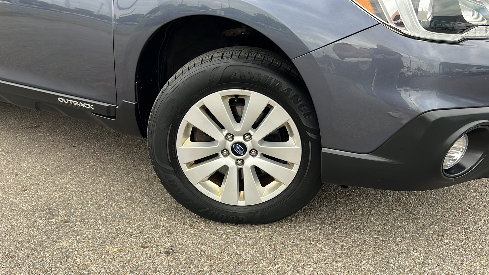 2017 Subaru Outback 2.5i Premium 35