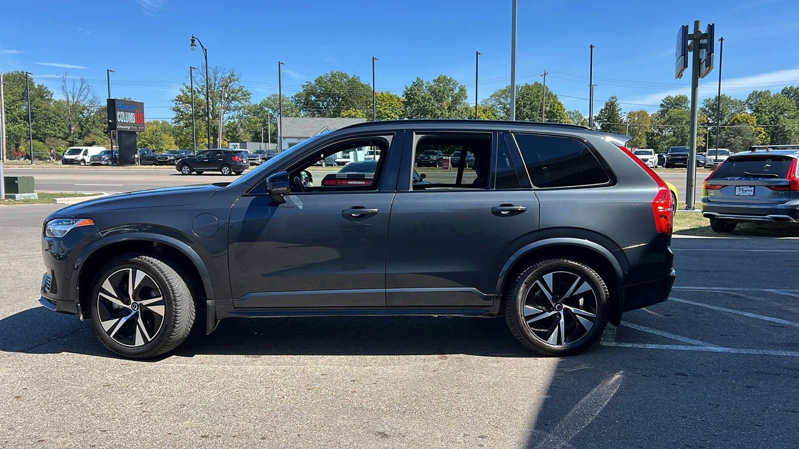 2022 Volvo XC90 Recharge Plug-In Hybrid T8 R-Design Extended Range 7P 5