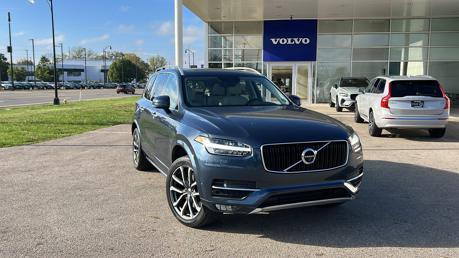 2018 Volvo XC90 T6 Momentum 1