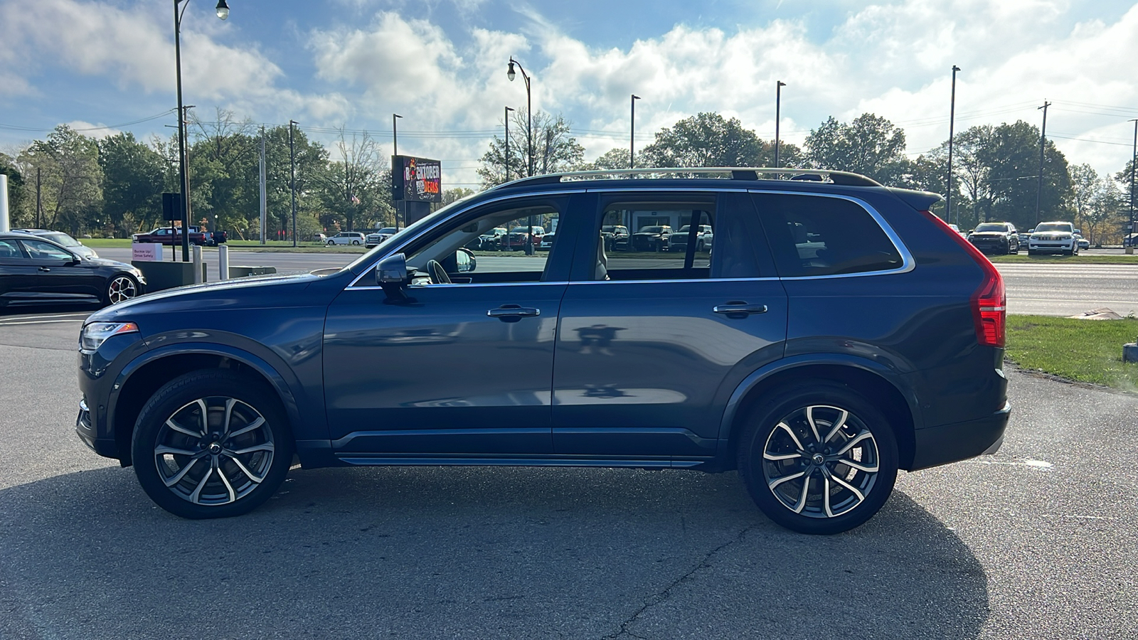 2018 Volvo XC90 T6 Momentum 5