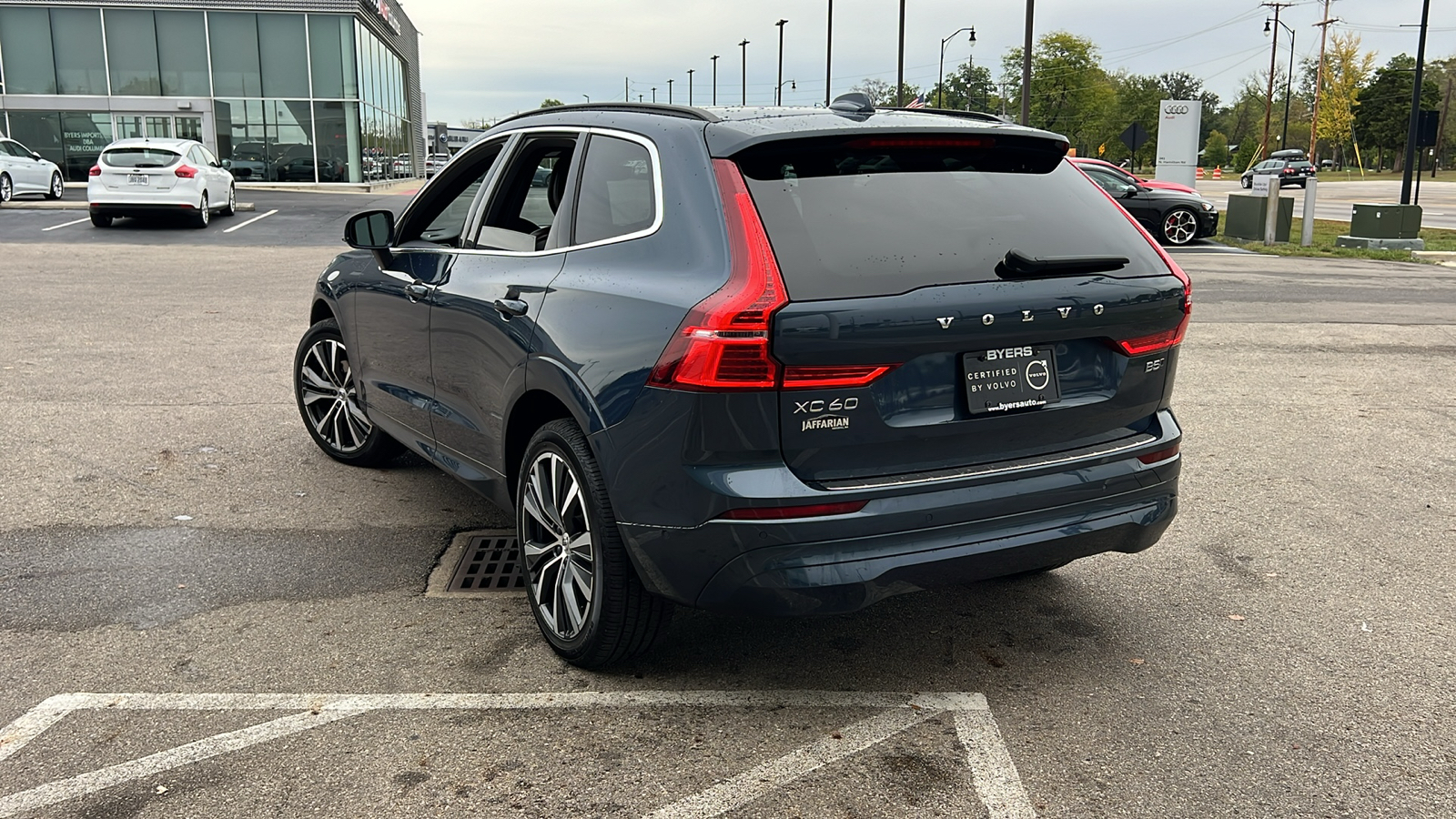 2022 Volvo XC60 B5 Momentum 4