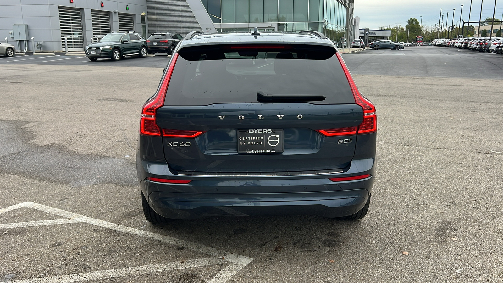 2022 Volvo XC60 B5 Momentum 33