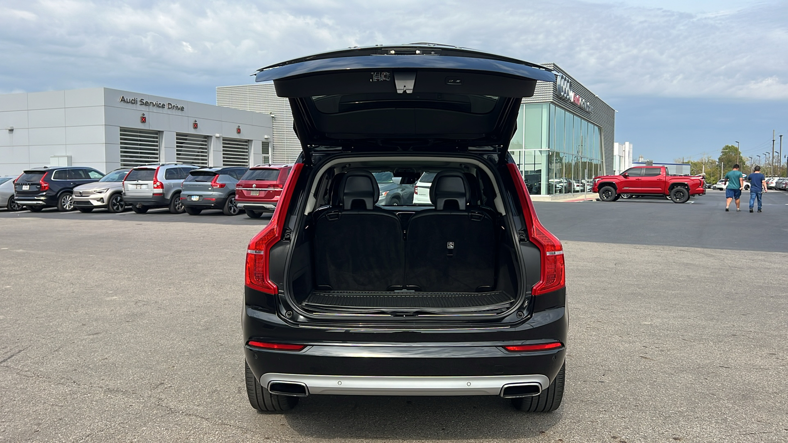 2021 Volvo XC90 T6 Momentum 35