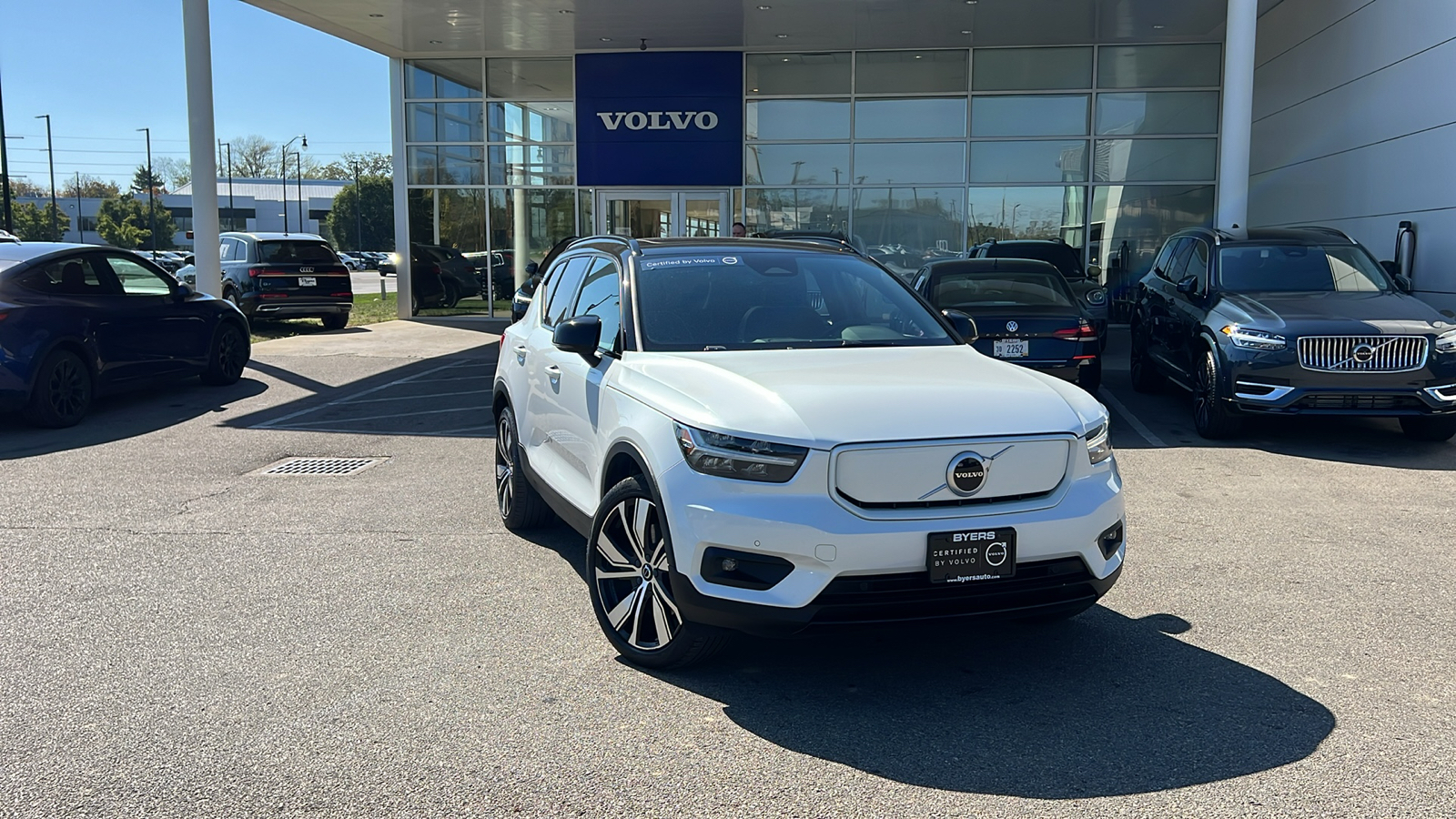 2021 Volvo XC40 Recharge Pure Electric P8 1