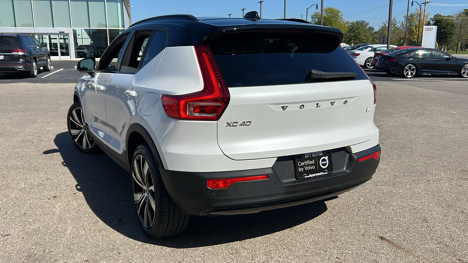 2021 Volvo XC40 Recharge Pure Electric P8 4