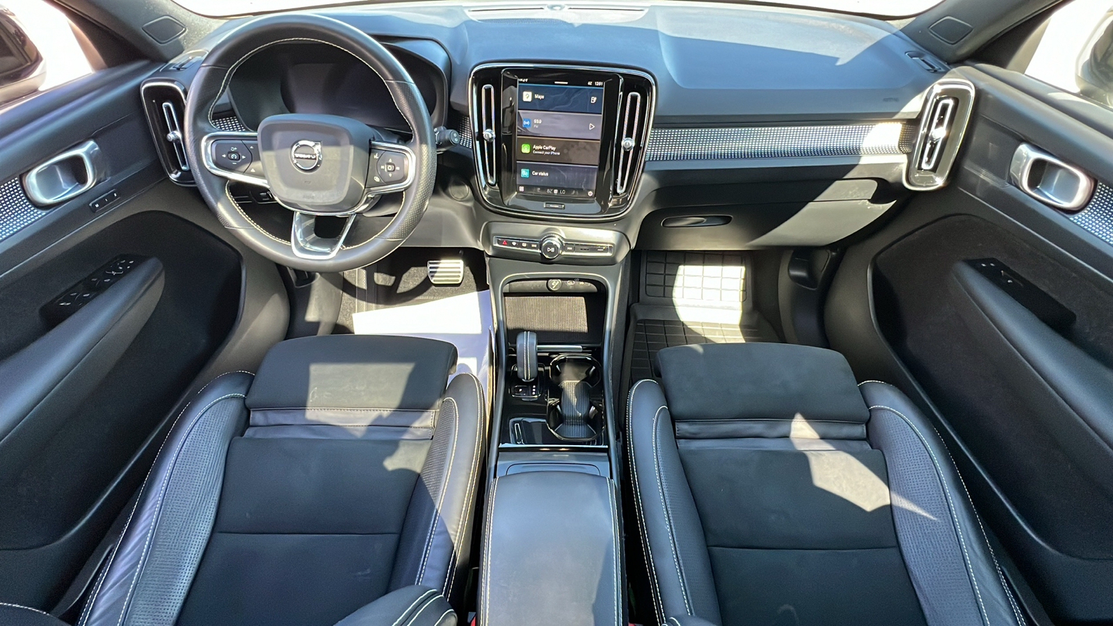 2021 Volvo XC40 Recharge Pure Electric P8 7