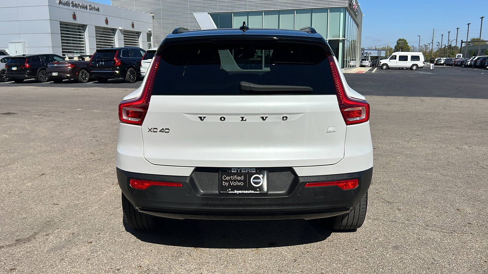 2021 Volvo XC40 Recharge Pure Electric P8 28