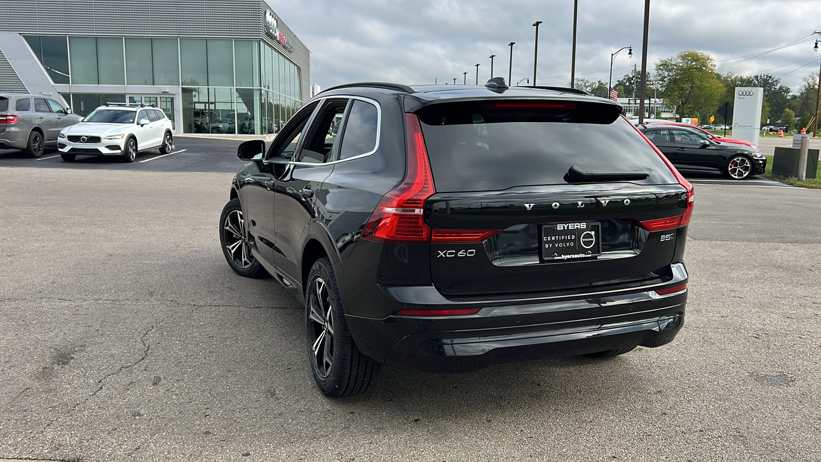 2022 Volvo XC60 B5 Momentum 4