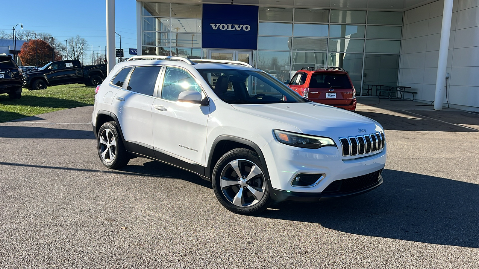 2019 Jeep Cherokee Limited 1