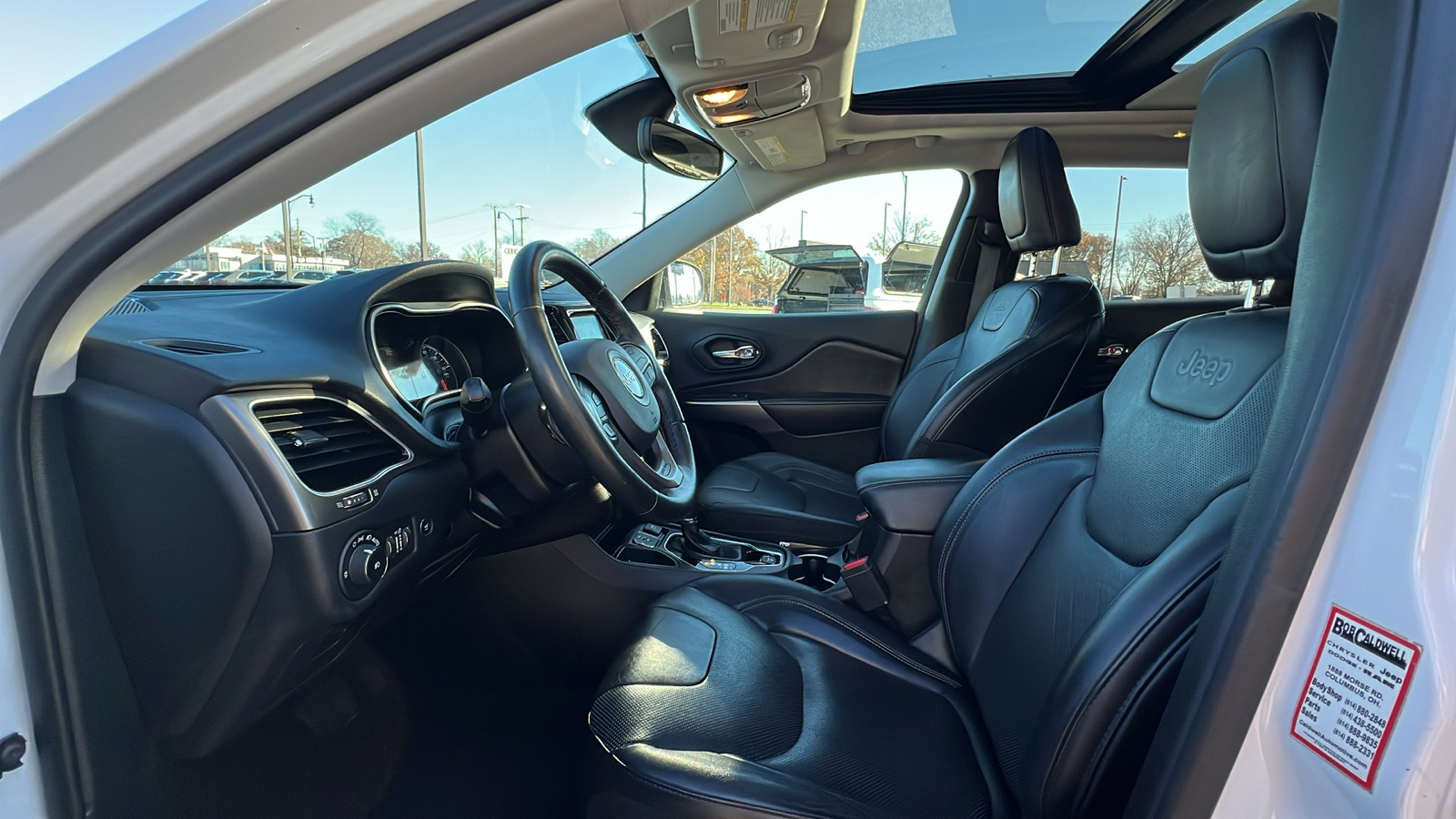 2019 Jeep Cherokee Limited 24