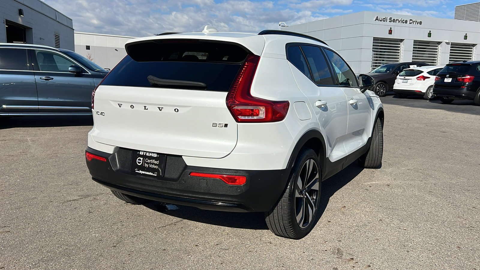 2024 Volvo XC40 Ultimate 3