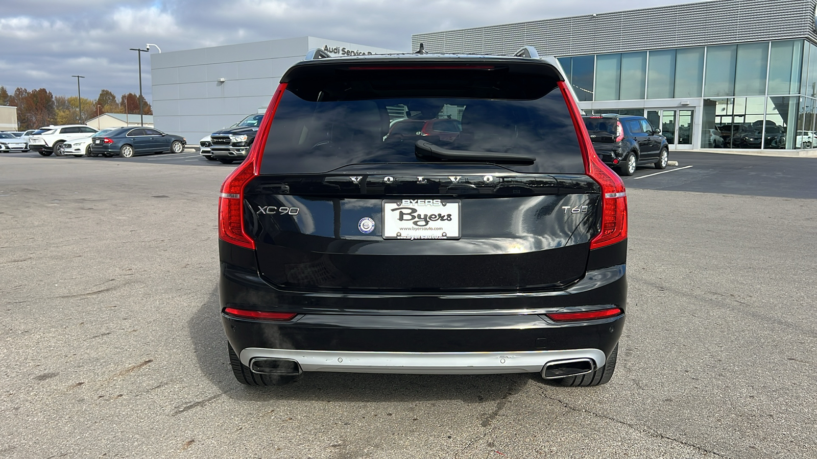 2019 Volvo XC90 T6 Momentum 33