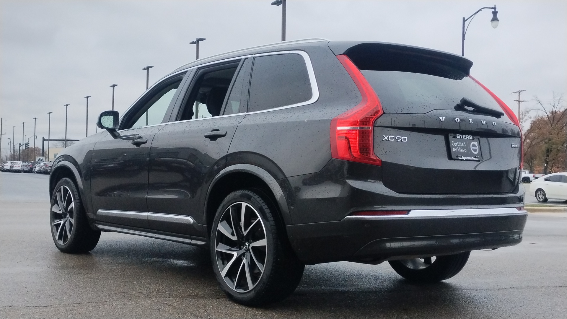 2024 Volvo XC90 B5 Plus 4