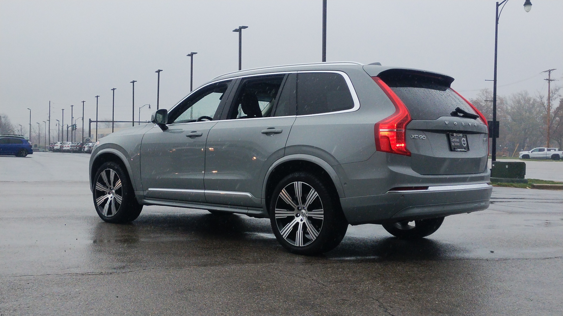 2024 Volvo XC90 B5 Plus 4