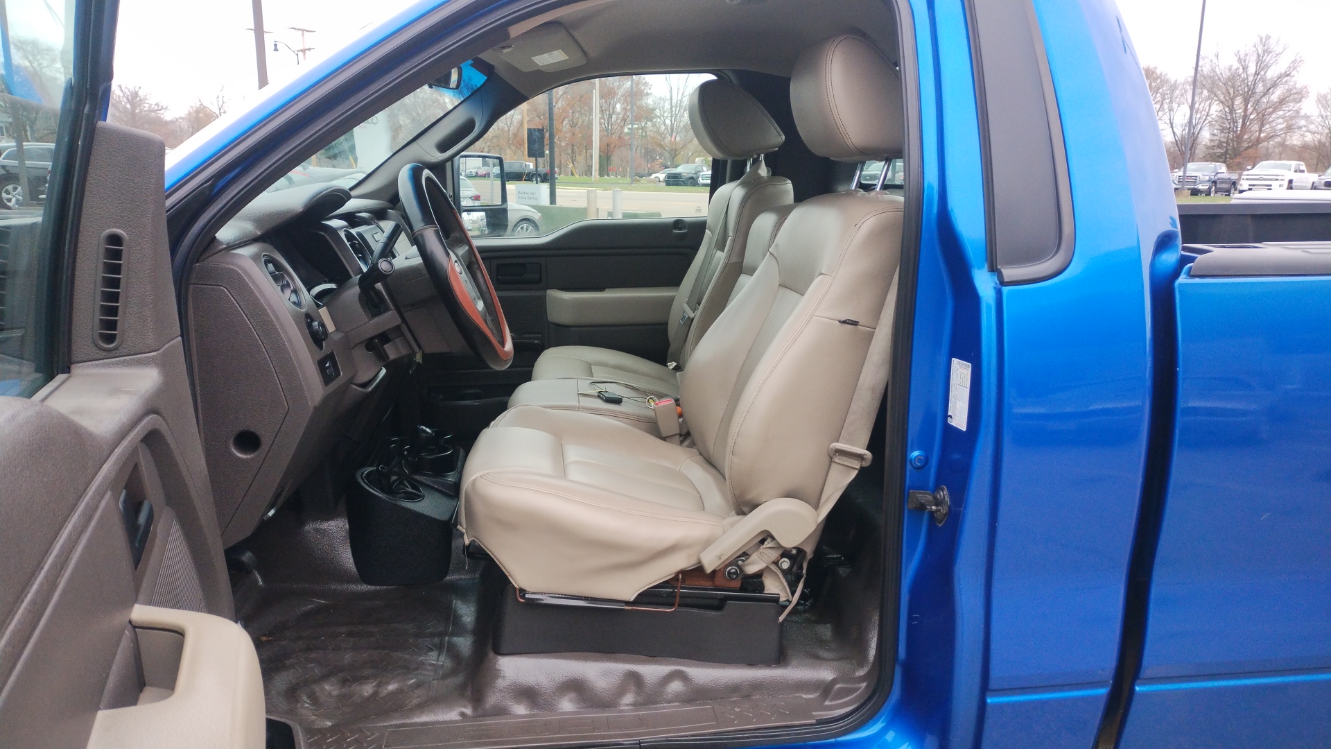 2010 Ford F-150 XL 6