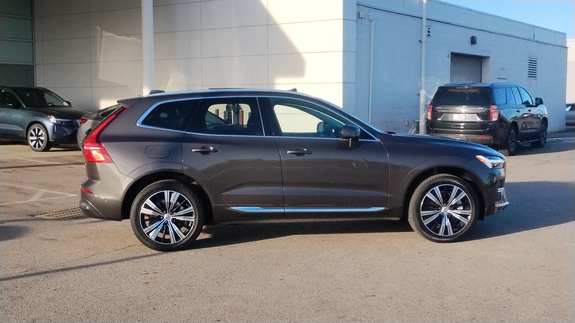 2022 Volvo XC60 B5 Inscription 2