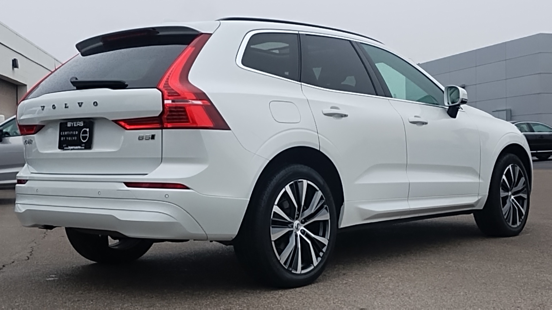 2022 Volvo XC60 B5 Momentum 3