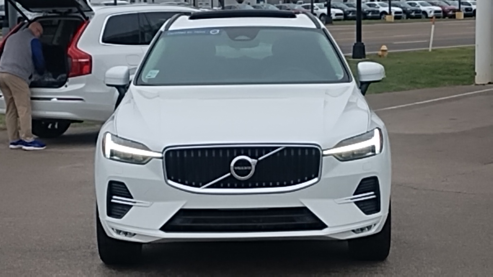 2022 Volvo XC60 B5 Momentum 35