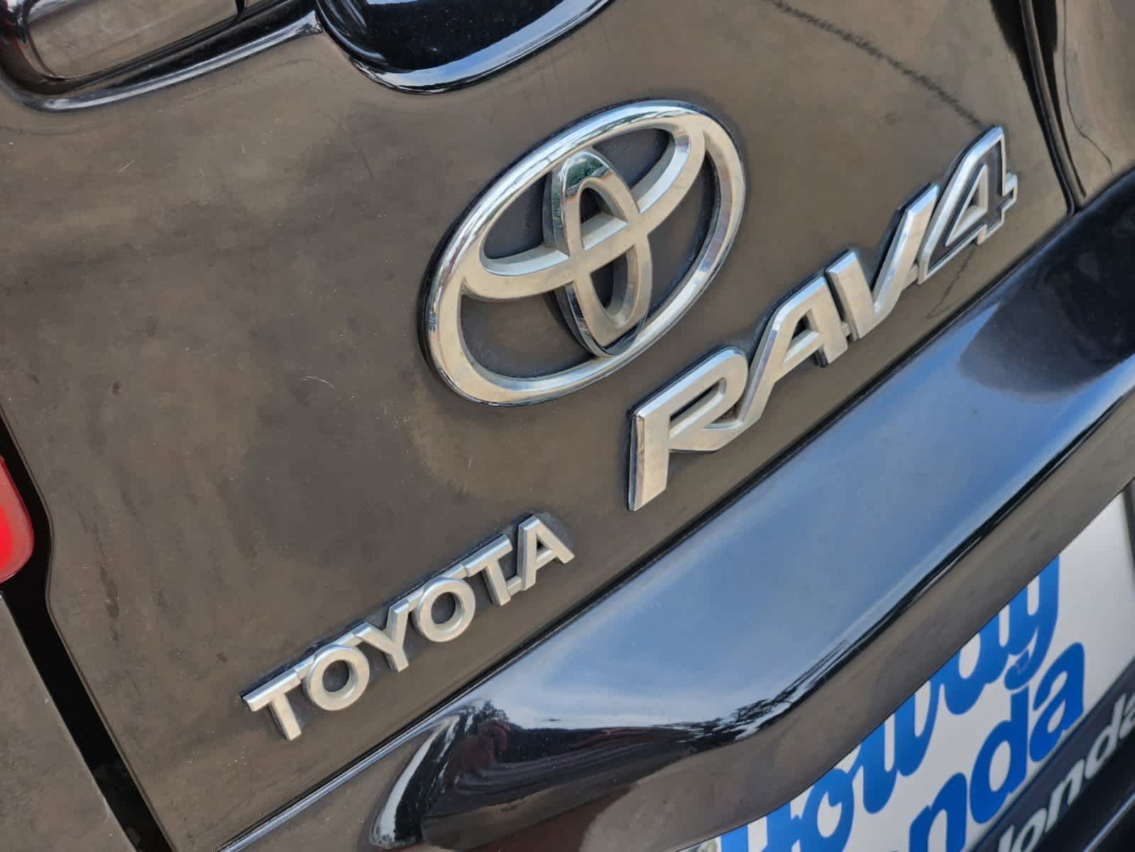 2007 Toyota RAV4 BASE 12