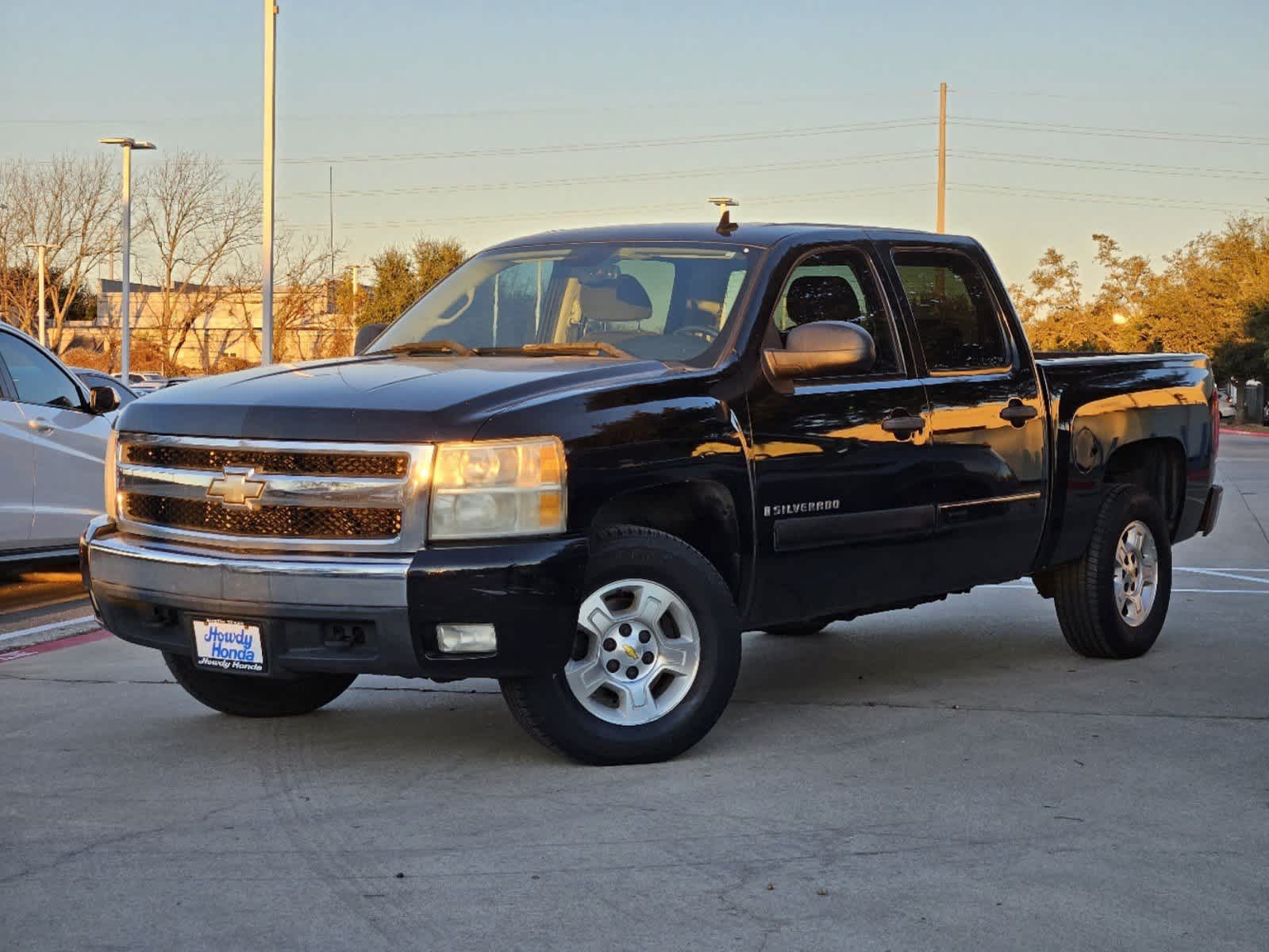 2008 Chevrolet Silverado 1500 LT w/2LT 2WD Crew Cab 143.5 1