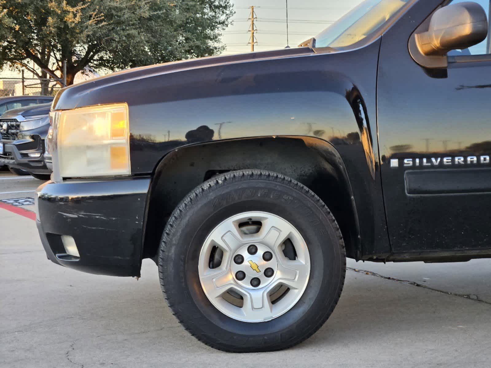 2008 Chevrolet Silverado 1500 LT w/2LT 2WD Crew Cab 143.5 10