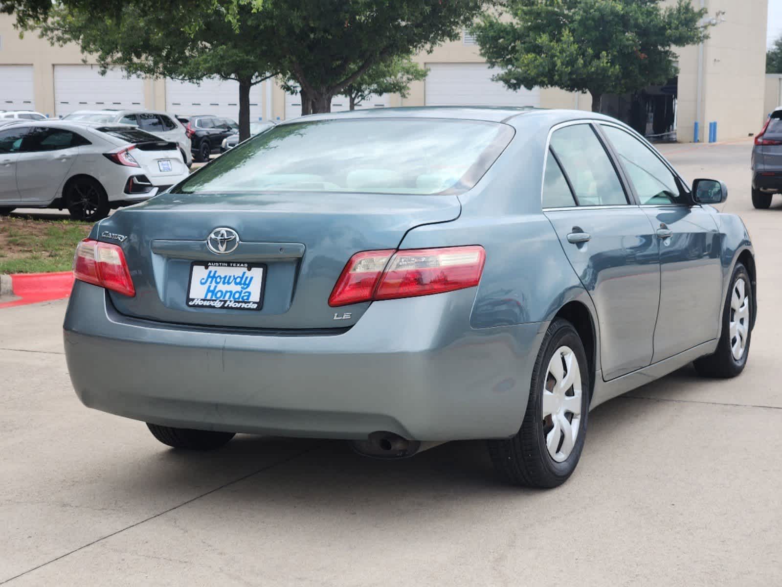 2009 Toyota Camry LE 7