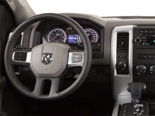 2010 Dodge Ram 1500 SLT 2WD Crew Cab 140.5 9