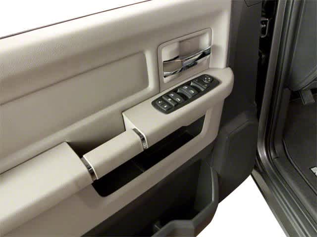 2010 Dodge Ram 1500 SLT 2WD Crew Cab 140.5 12