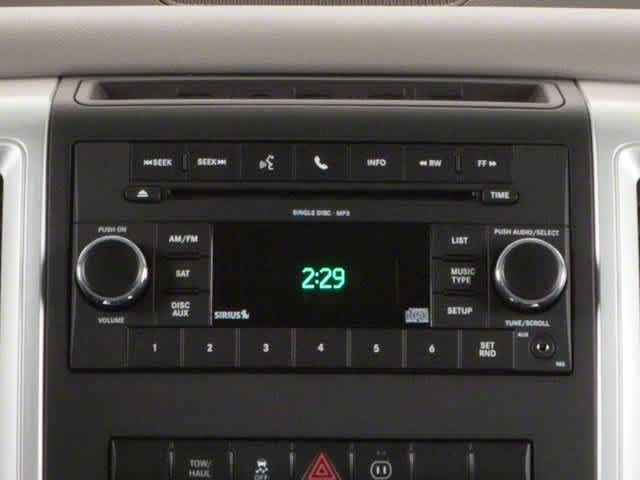 2010 Dodge Ram 1500 SLT 2WD Crew Cab 140.5 13