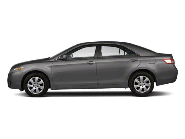 2010 Toyota Camry SE 3