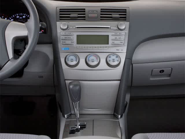2010 Toyota Camry SE 14