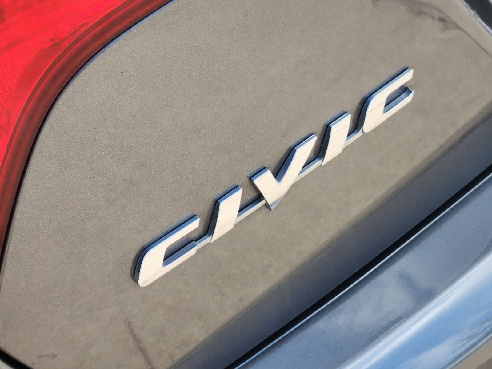 2011 Honda Civic DX-VP 11