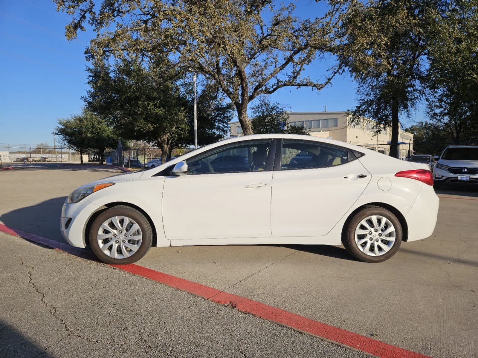 2011 Hyundai Elantra GLS 5