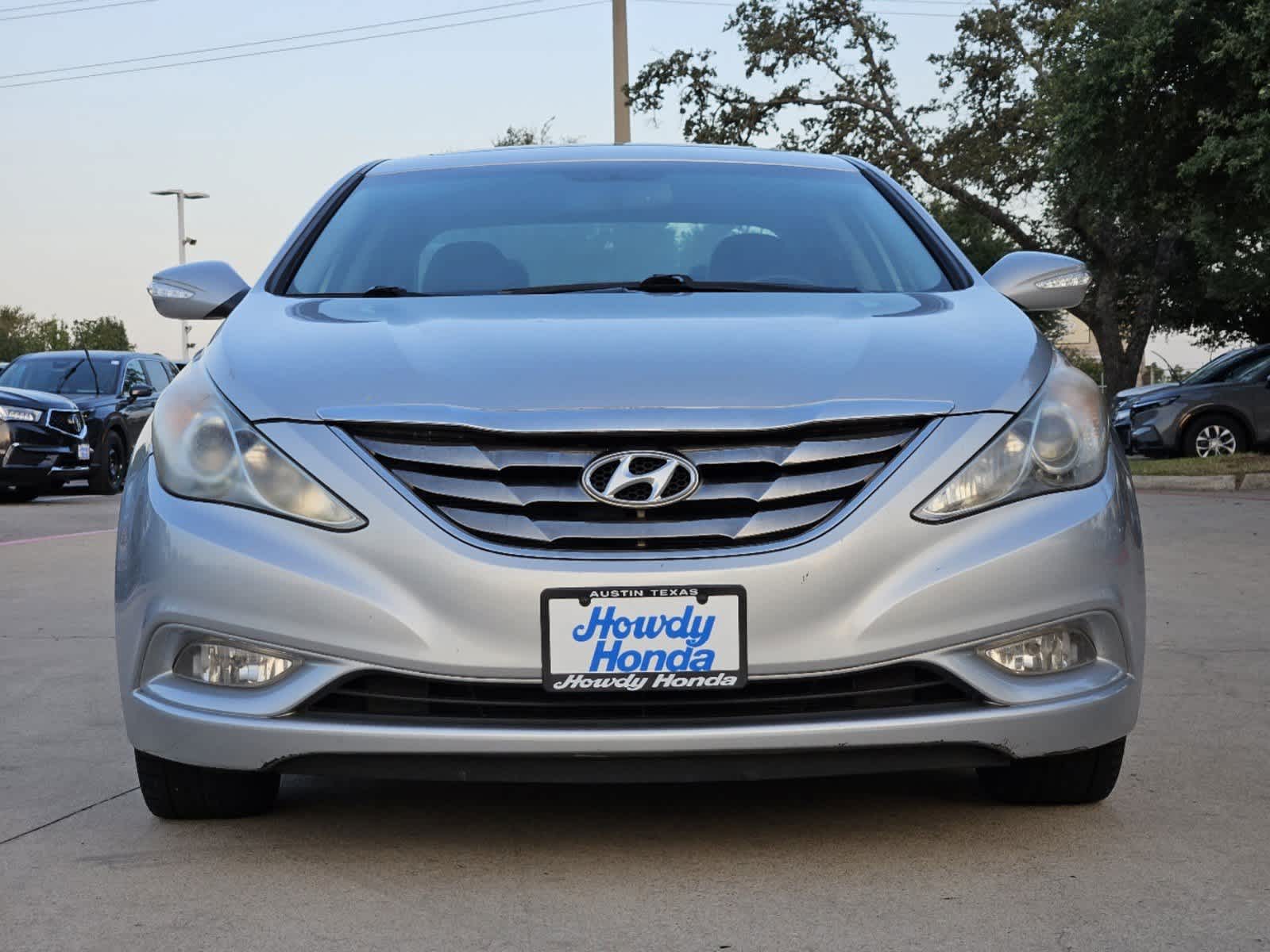 2011 Hyundai Sonata Ltd PZEV 3